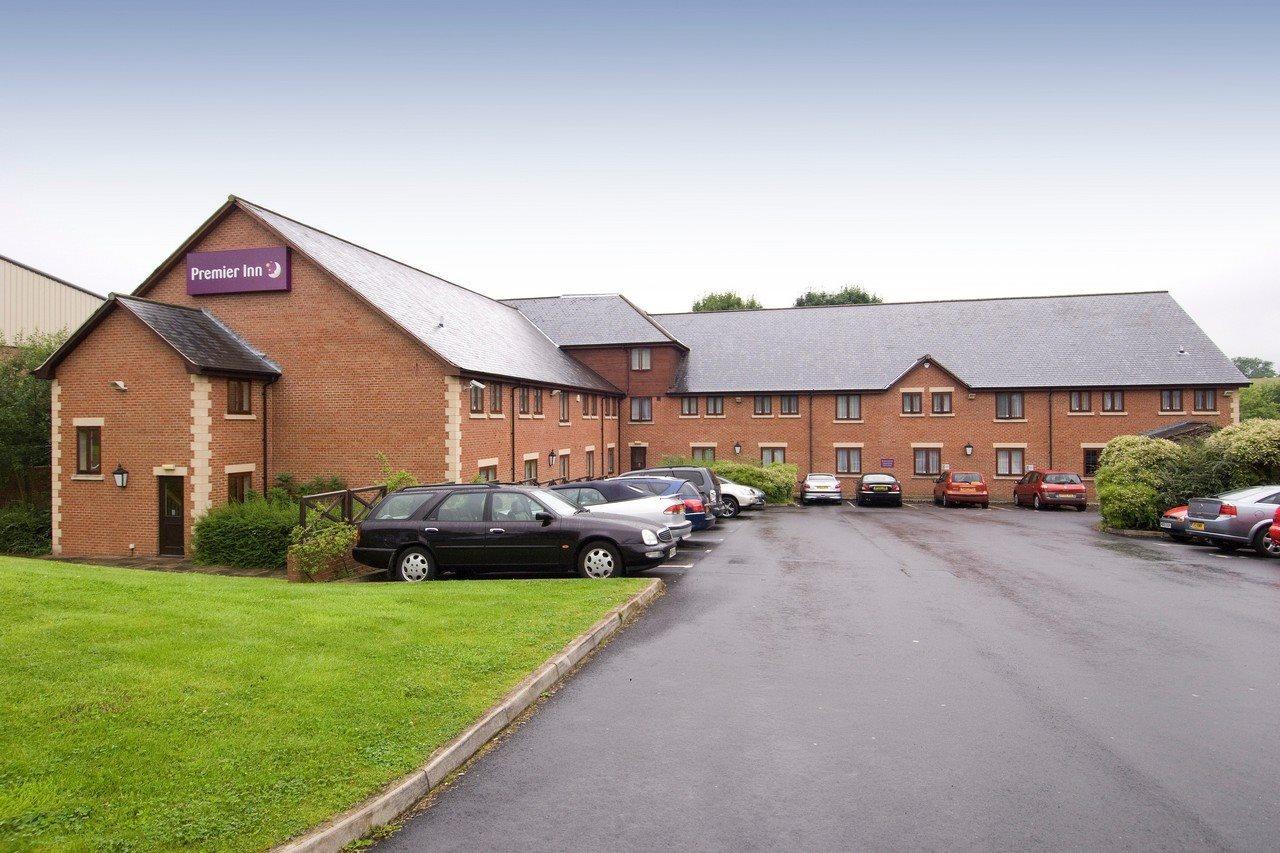 Premier Inn Chorley North Exterior photo